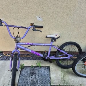 4 bikes - Image 3