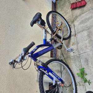 4 bikes - Image 4