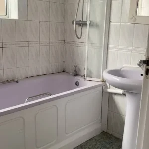 Medium Room in Dalwhinnie, Ben Alder Road - Image 4