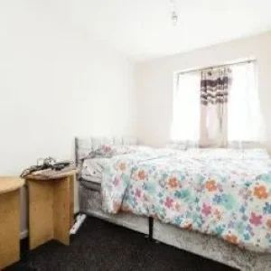 Medium Room in Dalwhinnie, Ben Alder Road - Image 8