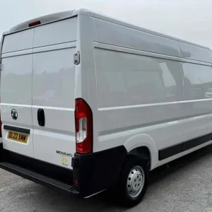 2022 Vauxhall Movano CDTi 140ps Dynamic FWD with Air Con and Sat Nav - Image 2