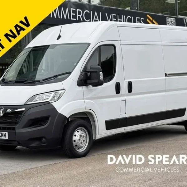 2022 Vauxhall Movano CDTi 140ps Dynamic FWD with Air Con and Sat Nav