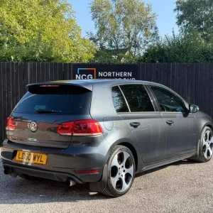 2010 Volkswagen Golf 2.0 TSI GTI Euro 5 5-door hatchback - Image 8