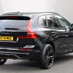 2024 Volvo XC60 B5 AWD Estate Black Edition - Image 2