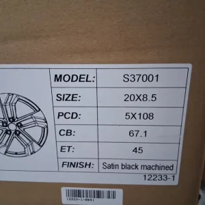 Volvo xc90 alloys new in box with tyres - Image 4
