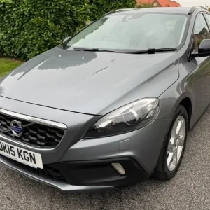 2015 Volvo V40 Cross Country 1.6 D2 Lux Nav Long Mot Cambelt Done - Image 2