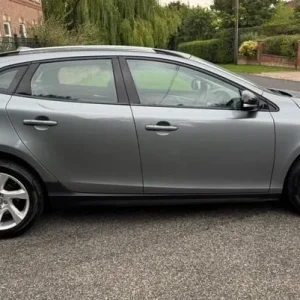 2015 Volvo V40 Cross Country 1.6 D2 Lux Nav Long Mot Cambelt Done - Image 4