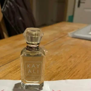 Kayali Yum Pistachio Gelato 10ml - Image 2