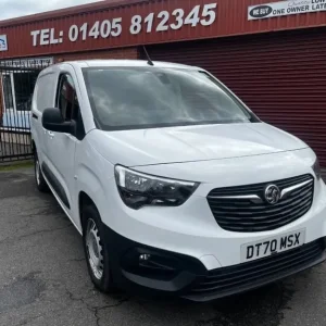 Vauxhall Combo Cargo 2300 1.5 Turbo D 130ps L2 H1 Edition Automatic Van