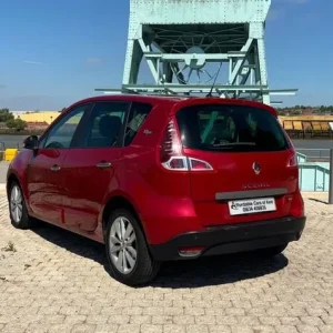 2012 Renault Scenic 1.5 dCi I - Music 5dr MPV Diesel Manual - Image 8