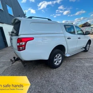 2019 Mitsubishi L200 Double Cab DI-D 4WD Diesel Manual - Image 3