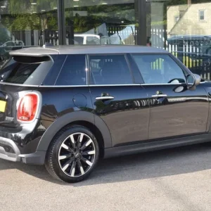 2022 MINI Cooper Exclusive 1.5 Petrol Manual Hatchback - Image 7
