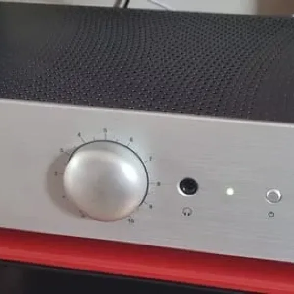 Atoll IN50-SE integrated amplifier