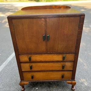1930s Oak Tallboy Drinks Cabinet with Bakelite Handles - Image 2