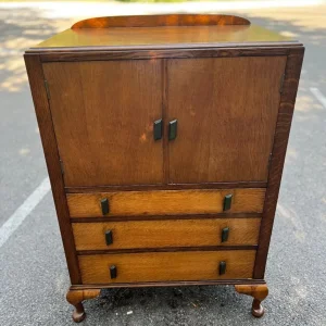 1930s Oak Tallboy Drinks Cabinet with Bakelite Handles - Image 3