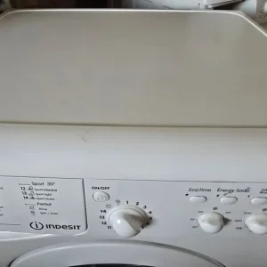 White Indesit IWC 71252 Eco washing machine - Image 6