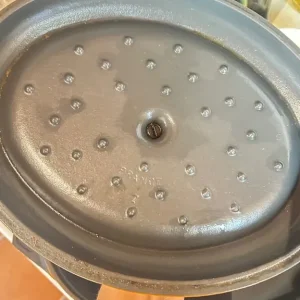 Cast iron casserole dish - Image 3