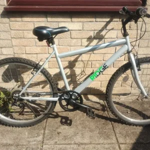 Boy's 12-16 year old bike - Image 2