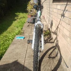 Boy's 12-16 year old bike - Image 3