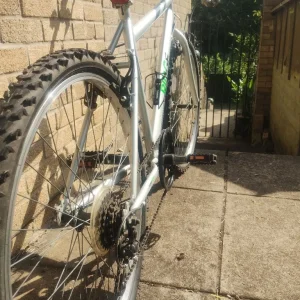 Boy's 12-16 year old bike