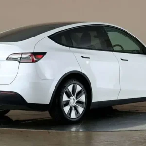 2023 Tesla Model Y Long Range AWD 5-door Hatchback - Image 5