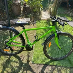 Frog 73 Kids Bike - Green (Ages 10 to 14) - Image 2