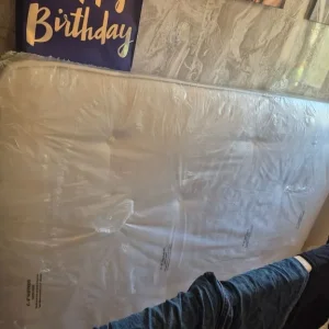 Single double mattress 4ft x 6ft 3in - Image 2