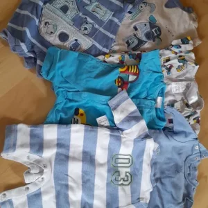 Baby clothes for newborn to 3 months - Image 2