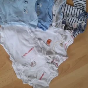 Baby clothes for newborn to 3 months - Image 3