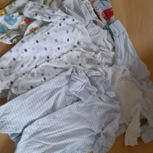 Baby clothes for newborn to 3 months - Image 5