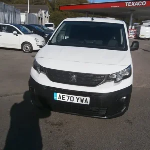 2020 Peugeot Partner 1.5 BlueHDi Professional Panel Van - Image 7