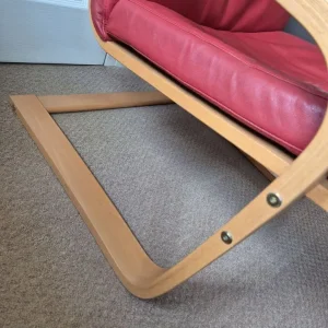POÄNG Armchair in oak veneer and red leather - Image 6