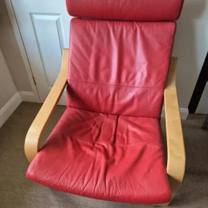 POÄNG Armchair in oak veneer and red leather - Image 7