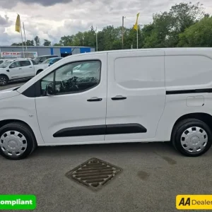 2021 Citroen Berlingo 1.5 BlueHDi XL Pro van in white - Image 7