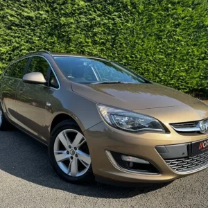 2014 Vauxhall Astra Estate Automatic - Image 4