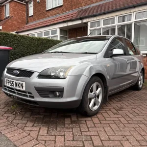 Ford Focus 2005 Hatchback Manual 5-door - Image 2