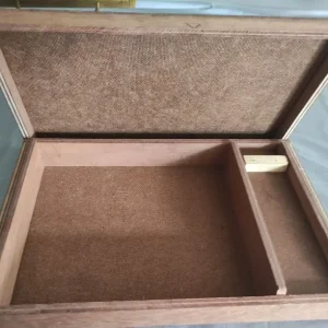 Handmade wooden storage box with 4 compartments - Image 2
