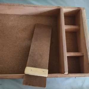 Handmade wooden storage box with 4 compartments - Image 8