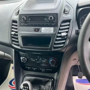 2020 Ford Transit Connect 1.5 EcoBlue 100ps Panel Van Diesel Manual - Image 5