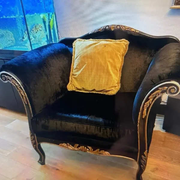 ITALIAN STYLE ARMCHAIR BLACK VELVET AND GOLD DETAILS ,OVERALL CONDITION IS VERY GOOD ,FREE DELIVERY