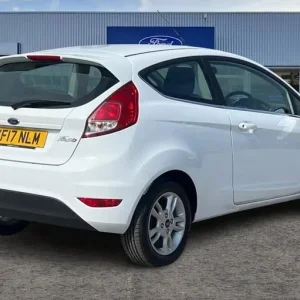 2017 Ford Fiesta 1.25 Zetec 3-door manual hatchback - Image 4
