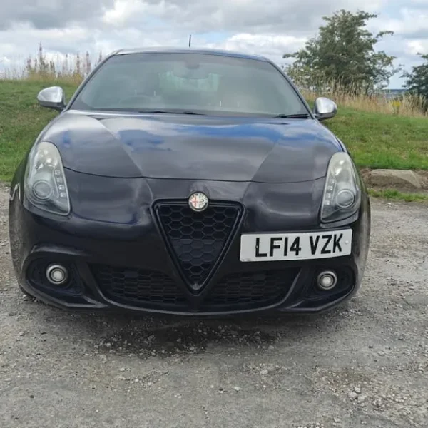 Alfa Romeo Giulietta 1.4T hatchback 2014