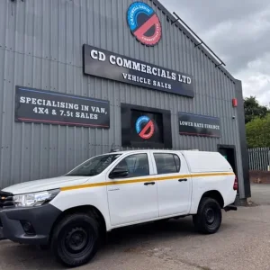 2019 Toyota Hilux 2.4D-4D Active Double Cab 4x4 with Winch - Image 4
