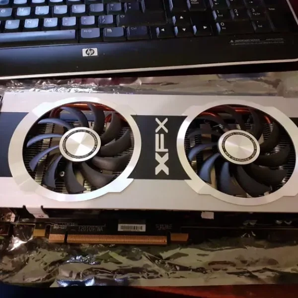OLD XFX R7850 GRAPHICS CARD 2GB
