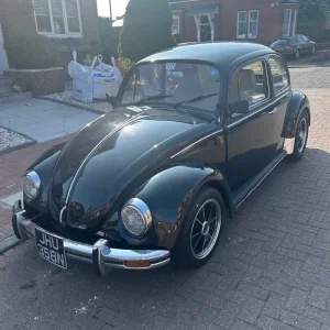 1975 Volkswagen Beetle 1580cc metallic black with cream cloth - Image 2