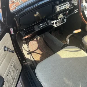 1975 Volkswagen Beetle 1580cc metallic black with cream cloth - Image 8