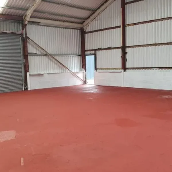 1,623 sq. ft. Workshop Unit with 3-Phase Power and Concrete Floor