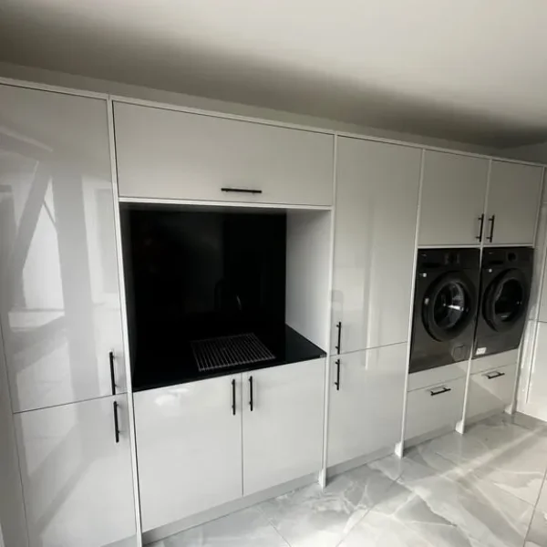 HIGH GLOSS X 15 DOORS PEBBLE GREY FROM WREN KITCHEN