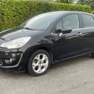 Citroen C3 1.6 HDI 16V Exclusive in Black Metallic - Image 4
