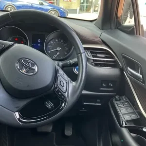 2019 Toyota C-HR 1.8 Hybrid Excel 5dr CVT Hybrid Hatchback Hatchback Hybrid Automatic - Image 8